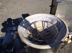 Image 40.5"L x 24"W x 34"H VAC-U-MAX Pneumatic Conveyor System - 7 from Bid-on-Equipment.com