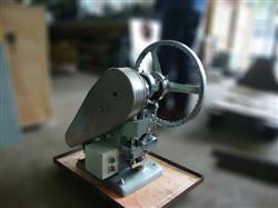 Image 1 Station TDP-1.5T Single Punch Tablet Press - 2 from Bid-on-Equipment.com