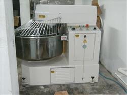 Image EMPIRE EMP 200 Spiral Mixer - 2 from Bid-on-Equipment.com