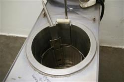 Image CRISPY LITE Chicken Cooker w/ Auto Lift - 3 from Bid-on-Equipment.com