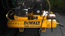 Image DEWALT D55580 Emglo Compressor - 1 from Bid-on-Equipment.com