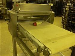 Image RONDO DOGE Croissant Line - 1 from Bid-on-Equipment.com