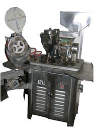 Image ELANCO Model 8 Semi Auto Capsule Filler - 1 from Bid-on-Equipment.com