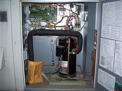 Image 5 Ton LENNOX LGA060HS1G Package Unit - 3 from Bid-on-Equipment.com