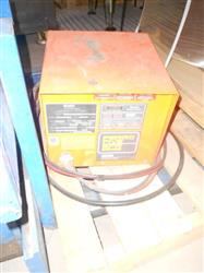 Image BLUE GIANT The General Pallet Lift Truck - 2 from Bid-on-Equipment.com