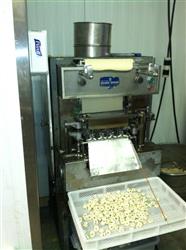 Image TORESANI 4-Lane Tortellini Machine - 1 from Bid-on-Equipment.com