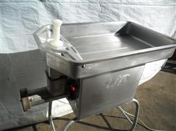 Image HOBART 4732 Mincer - 2 from Bid-on-Equipment.com