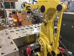 Image FANUC 4 Axis Robot  - 1 from Bid-on-Equipment.com