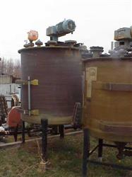 Image 750 Gallon FIBRENETICS Fiberglass "FRP" Mix Tank - 1 from Bid-on-Equipment.com