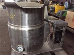Image 5 Gallon CLEVELAND Stainless Steel Kettle - 3 from Bid-on-Equipment.com