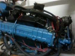 Image CHRYSLER MARINE M440 Engine/Drive - 2 from Bid-on-Equipment.com
