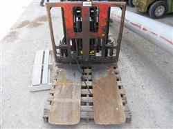 Image BRUDI PUSH-PULL Forklift Attachment for Slipsheets - 1 from Bid-on-Equipment.com