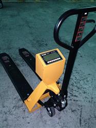 Image ULINE Pallet Jack - 1 from Bid-on-Equipment.com