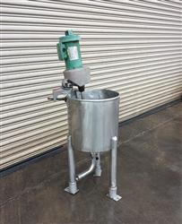 Image 20 Gallon Stainless Steel Slurry Mixing Tank With Coned Bottom - 4 from Bid-on-Equipment.com