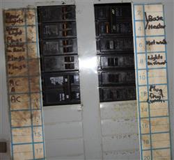 Image 125 Amp COMMANDER Breaker Panel - 1 from Bid-on-Equipment.com