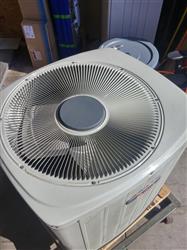 Image Trane XB13 Air Conditioner  - 3 from Bid-on-Equipment.com