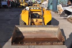 Image JOHN DEERE Skid Steer - 2 from Bid-on-Equipment.com