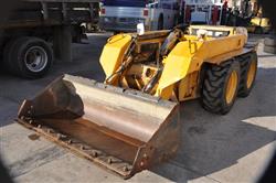Image JOHN DEERE Skid Steer - 4 from Bid-on-Equipment.com