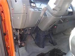 Image 2002 MITSUBISHI Fuso FG 4x4 - 15 from Bid-on-Equipment.com