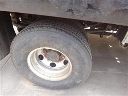 Image 2002 MITSUBISHI Fuso FG 4x4 - 45 from Bid-on-Equipment.com