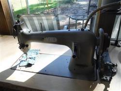 Image PFAFF Industrial Leather Sewing Machine - Reverse, Stitch Length - 9 from Bid-on-Equipment.com