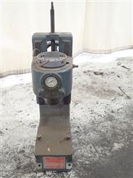 Image FAMCO Air Press - 2 from Bid-on-Equipment.com