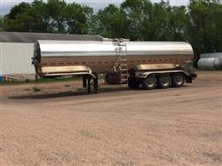 Image STAINLESS TANK & EQUIPMENT CO. Dual Compartment Tanker Trailer - Stainless Steel  - 1 from Bid-on-Equipment.com