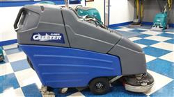 Image 26" WINDSOR CUTTER AutoScrubber Floor Scrubber Dryer with New Batteries - 1 from Bid-on-Equipment.com