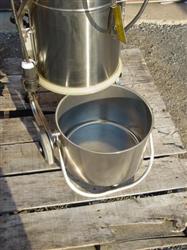 Image NILFISK-CFM 118EXP Industrial Vacuum - Stainless Steel   - 2 from Bid-on-Equipment.com