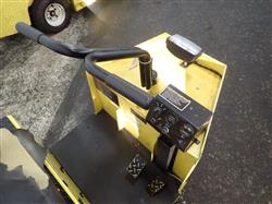 Image COLUMBIA Electric Cart - 3 from Bid-on-Equipment.com