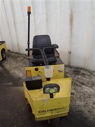 Image COLUMBIA Electric Cart - 2 from Bid-on-Equipment.com