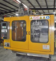Image MAGIC MGL5ND Single Shuttle Blow Molding Machine - 1 from Bid-on-Equipment.com