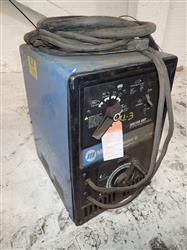 Image MILLER THUNDERBOLT XL Welder - 1 from Bid-on-Equipment.com