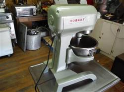 Image 12 Qt. HOBART A 120 Mixer with Stainless Steel Bowl, Hook, Paddle  - 4 from Bid-on-Equipment.com