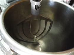 Image 12 Qt. HOBART A 120 Mixer with Stainless Steel Bowl, Hook, Paddle  - 7 from Bid-on-Equipment.com
