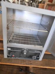 Image QUINCY 10 GC Lab Oven  - 2 from Bid-on-Equipment.com