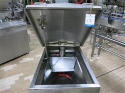 Image FILMATIC-FEDERAL-FOGG Bottle Filler and DAWSON Bottle Inversion Line - 17 from Bid-on-Equipment.com