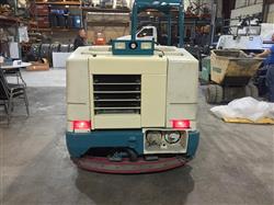 Image TENNANT 7400 Ride On Scrubber - 14 from Bid-on-Equipment.com