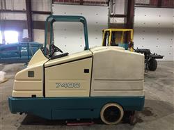 Image TENNANT 7400 Ride On Scrubber - 7 from Bid-on-Equipment.com