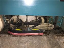Image TENNANT 7400 Ride On Scrubber - 9 from Bid-on-Equipment.com