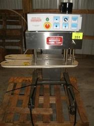 Image KAPS-ALL BC-23 Bottle Transfer Conveyor - 1 from Bid-on-Equipment.com