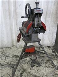 Image RIDGID 300-T2 Pipe Threader - 1 from Bid-on-Equipment.com