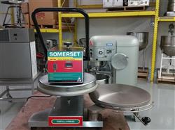 Image SOMERSET Pizza Tortilla Dual Heat Dough Press - 4 from Bid-on-Equipment.com