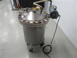 Image 150L Pressurized Tank with Gast Vacuum Pump - 2 from Bid-on-Equipment.com