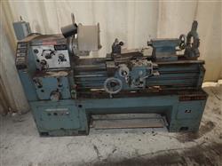 Image VICTOR 1640 Lathe - 2 from Bid-on-Equipment.com