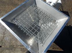 Image HAPMAN HELIX Flexible Screw Conveyor - Model 300 SS - 4 from Bid-on-Equipment.com