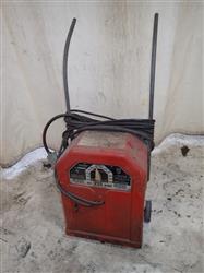 Image LINCOLN ELECTRIC AC-225-S Arc Welder - 2 from Bid-on-Equipment.com