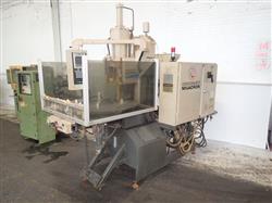 Image CINCINNATI MILACRON VECTOR CH-40-R Vertical Injection Molder - 2 from Bid-on-Equipment.com