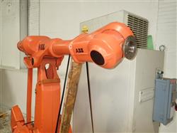 Image ABB IRB 4400 Robot - 2 from Bid-on-Equipment.com