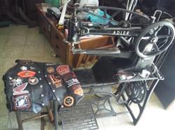 Image ADLER Long Arm 30-1 Black Leather Shoe Patching Sewing Machine with the Treadle Stand - 15 from Bid-on-Equipment.com